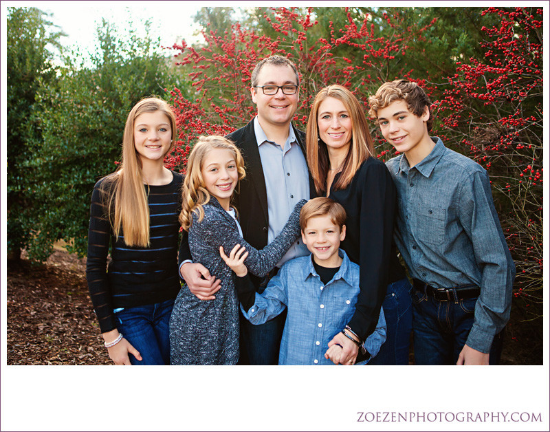 photographing larger families winter family photo