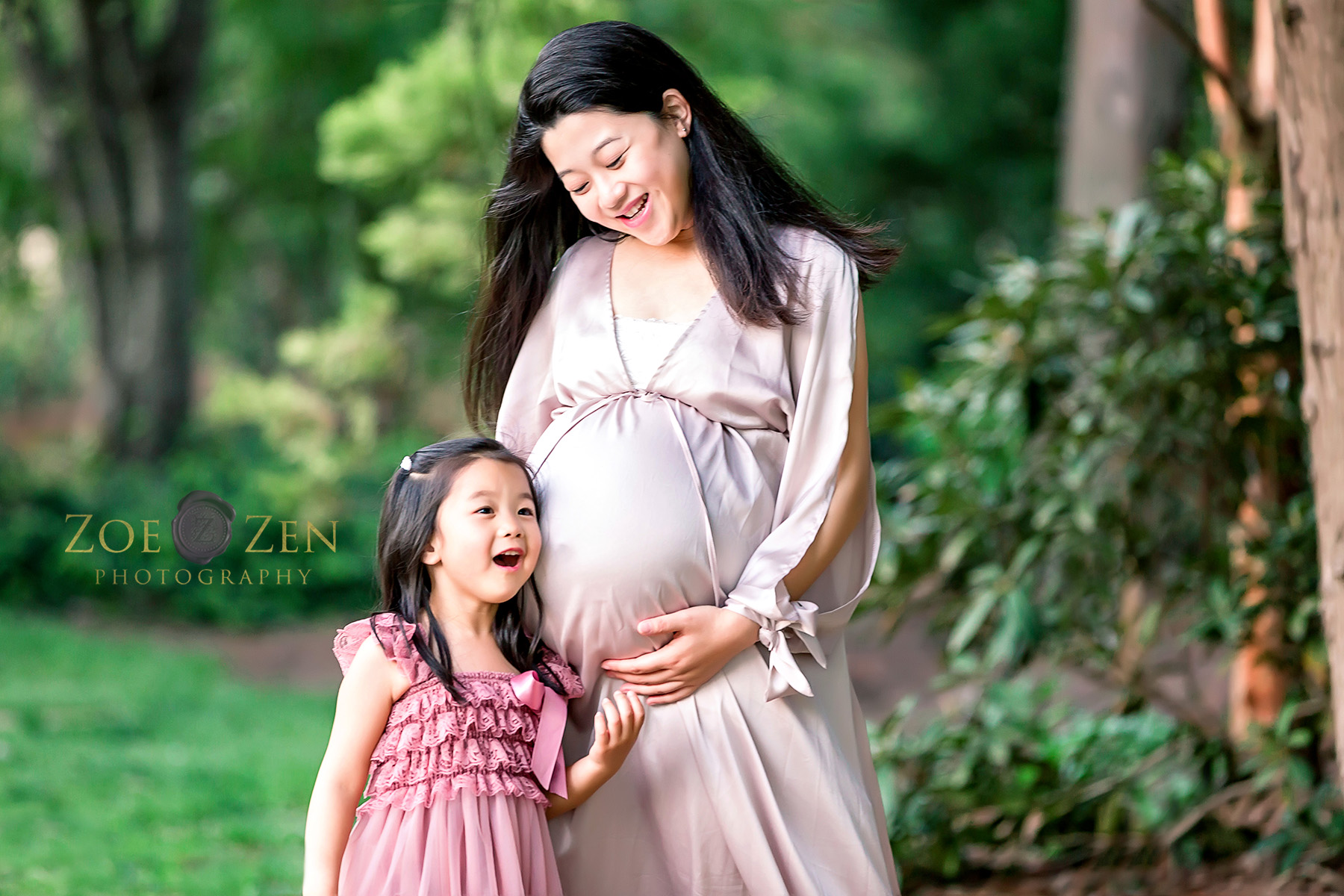 Maternity_Photography_Raleigh_NC_Family_Portrait_Mommy_and_daughter